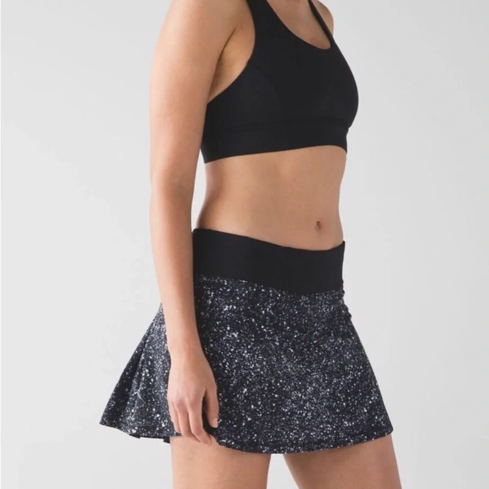 Lululemon Sz 4 Circuit Breaker Skirt Skort Splatter White Black EUC - Picture 7 of 12